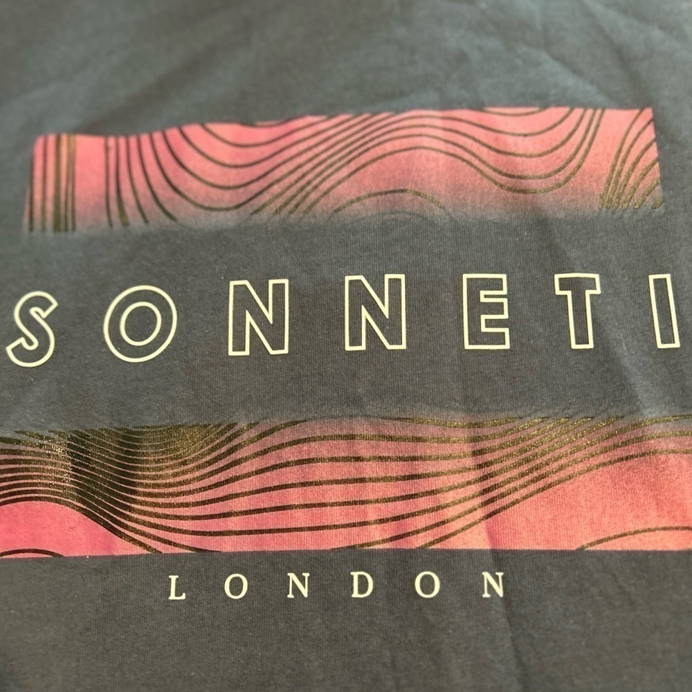 MEN'S SONNETI LONDON ACER GRAPHIC T-SHIRT - Picture 2 of 4